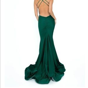 Prom dress Never worn